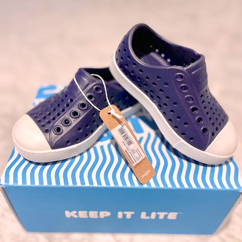 NIB Native Shoes